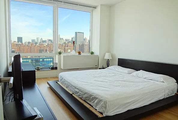 Rented by Compass | media 5