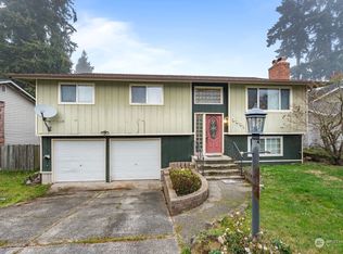 2221 E 67th St, Tacoma, WA 98404