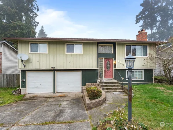 2221 E 67th Street, Tacoma, WA 98404