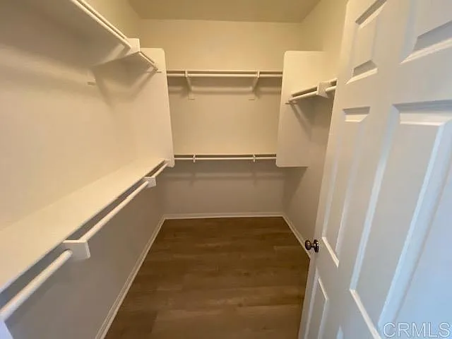 2330 Douglaston Gln — Photo 19