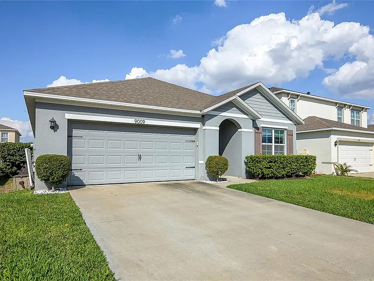 9009 Pinales Way — Photo 3