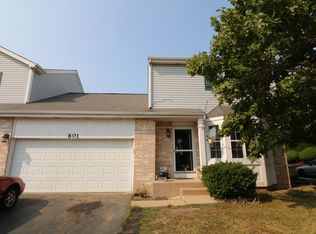 801 Harris Ln #805, Romeoville, IL 60446