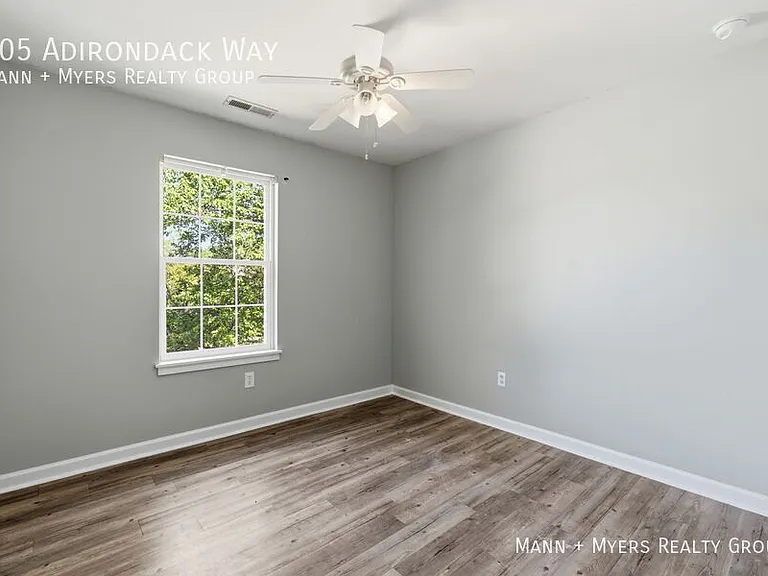 305 Adirondack Way — Photo 27
