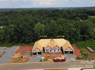 3355 48th Ave NE #18B, Hickory, NC 28601