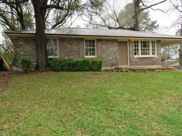 752 Grand Blvd, Chickasaw, AL 36611