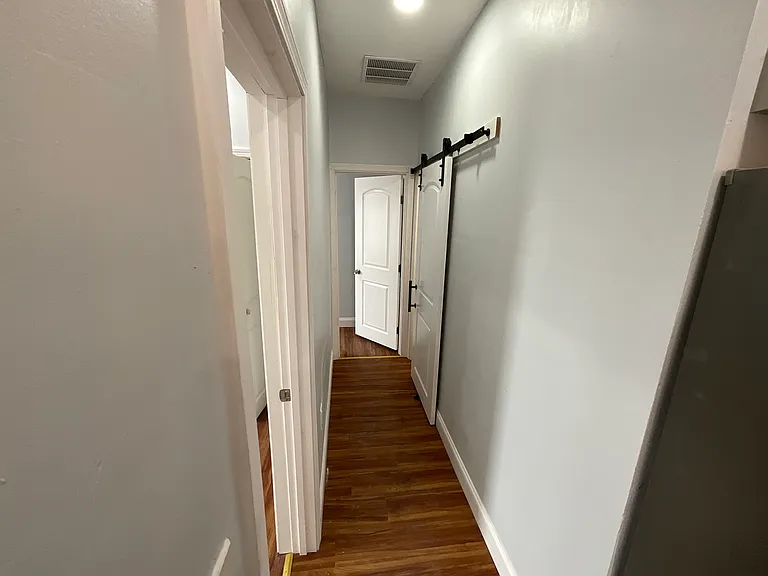 17 Pattison St #3 — Photo 8