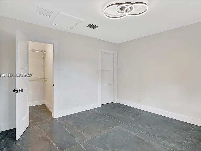 5980 SW 40th Ave #D — Photo 16