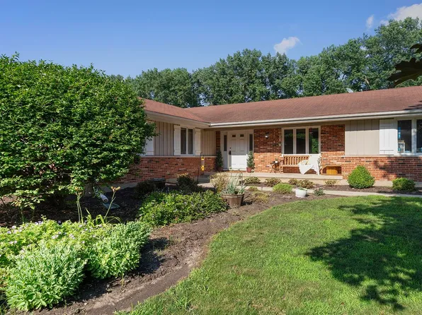 10018 Fair Ln, Union, IL 60180