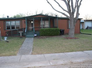 132 Falcon Dr, Cibolo, TX 78108