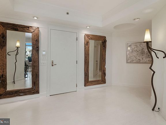 2nd image of 5610 Wisconsin Ave #Penthouse 18d