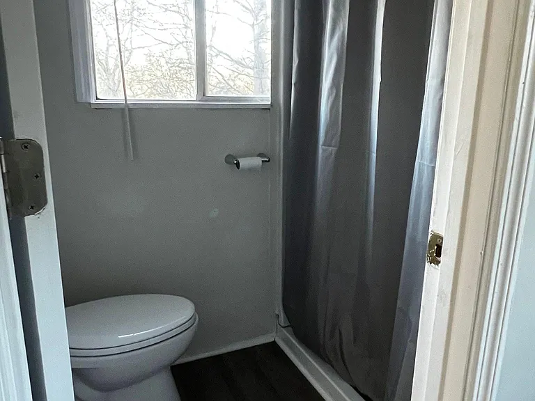 2415 Hamill Rd — Photo 27