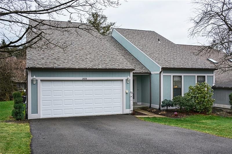 1st image of 2608 Briar Ct