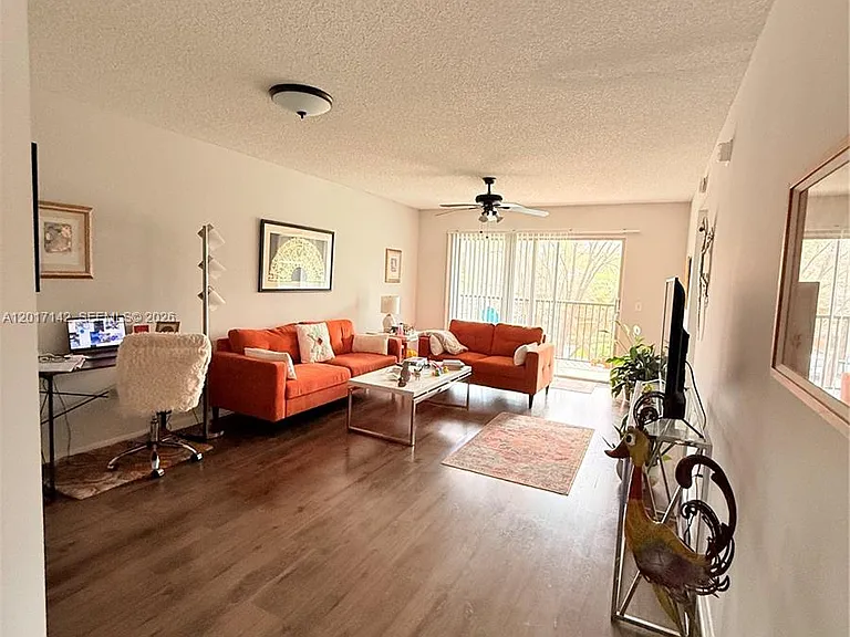 571 SW 142nd Ave #311O — Photo 10