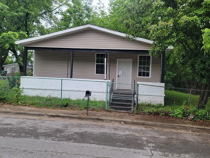 1st image of 2200 Milne St
