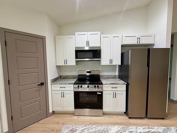 2nd image of 14810 SW 33rd Ln