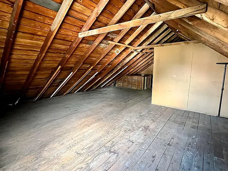 887 Woodbine Ave — Photo 15