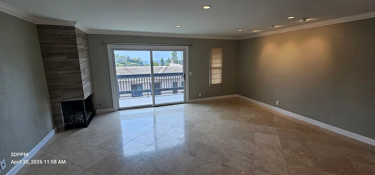 Building Photo - 3709 Balboa Ter #C