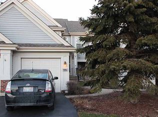 930 Little Falls Ct #A, Elk Grove Village, IL 60007