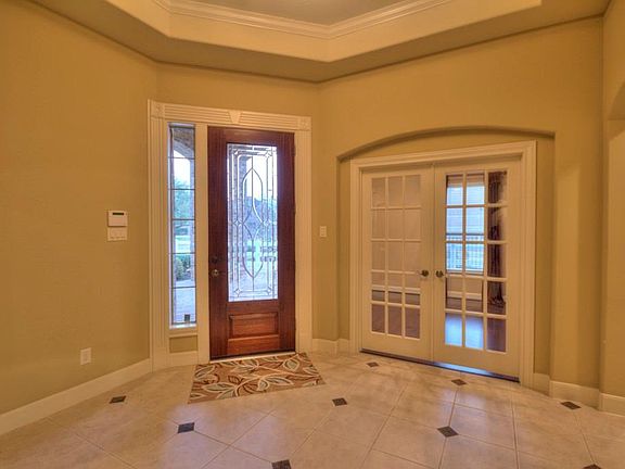 5th image of 3410 Lindhaven Dr