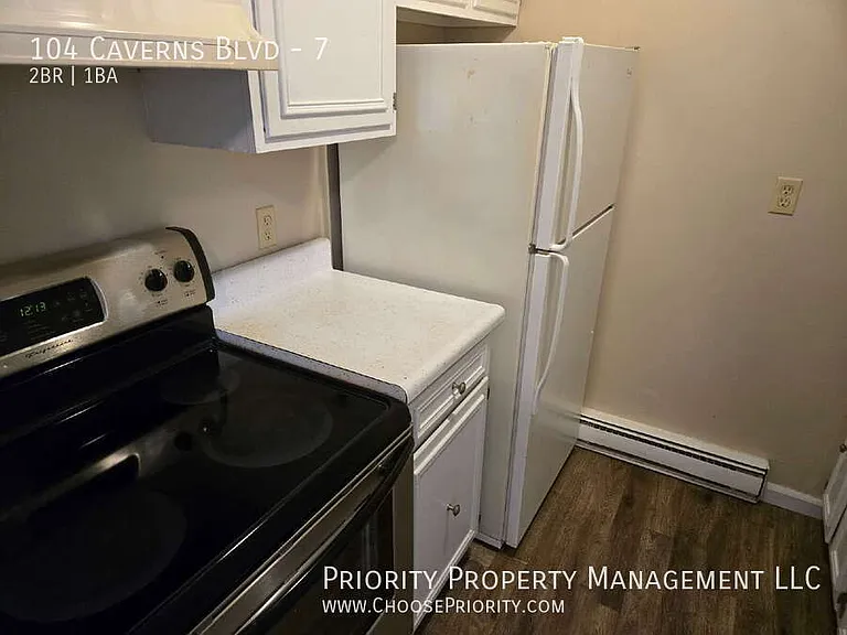 104 Caverns Blvd #7 — Photo 4