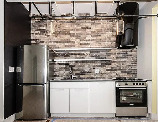 Rented by ERNY LLC | media 7