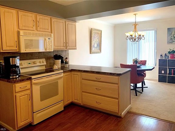 5th image of 741 Tollis Pkwy #15-02