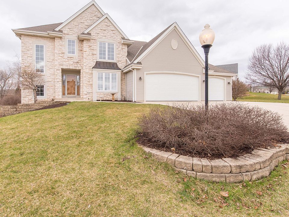 1st image of 629 Heron Dr