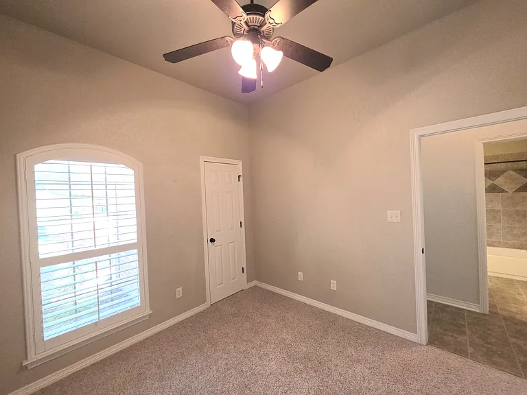5020 Sean Patrick Gln — Photo 25