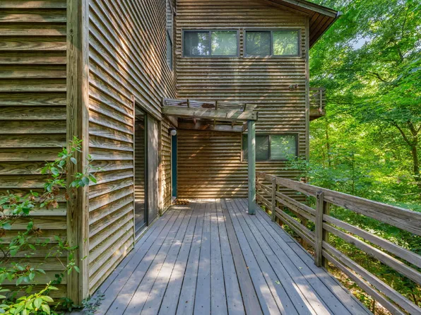 1 bed, 1.0 bath, 750 sqft, $1,600, 104A Rose Ln, Chapel Hill, NC 27514