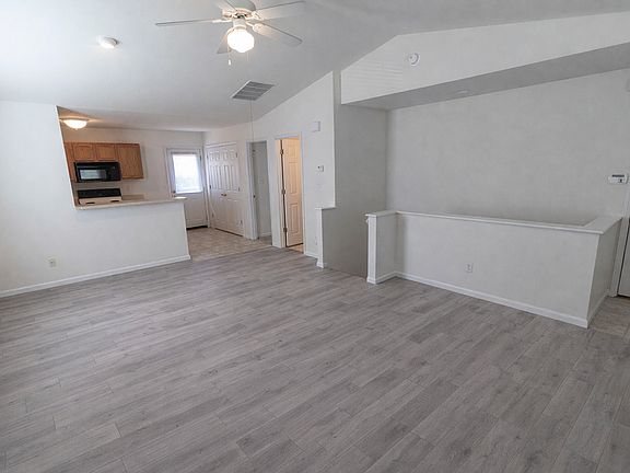 3rd image of 3334 Saint Charles Rd