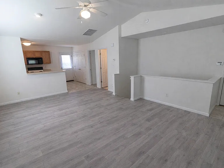 3334 Saint Charles Rd — Photo 3