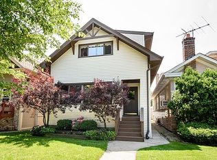 5253 W Berteau Ave, Chicago, IL 60641