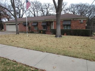 1010 Lucille St, Irving, TX