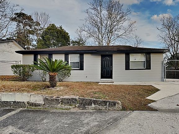 4th image of 11749 Kingfisher Ln E