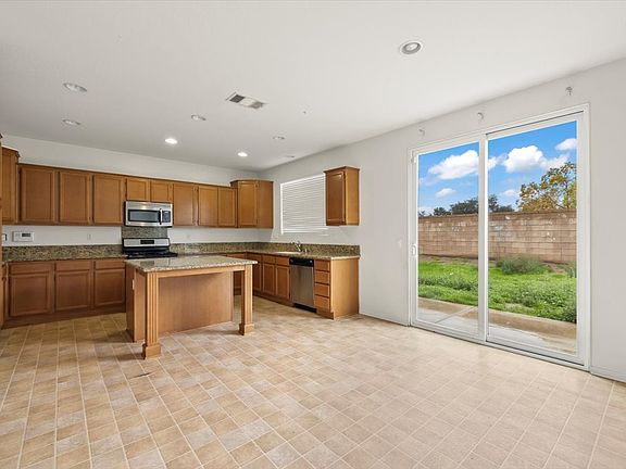 Dining/Kitchen