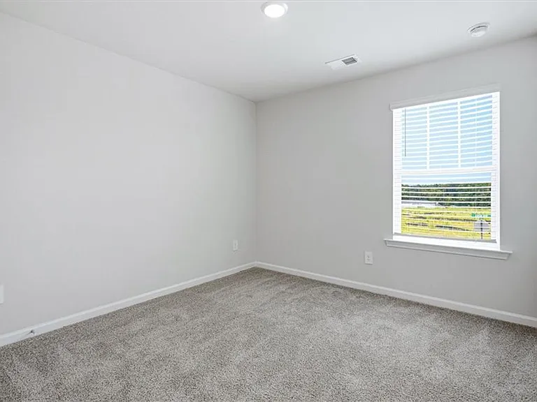2238 Ashton Dr — Photo 19