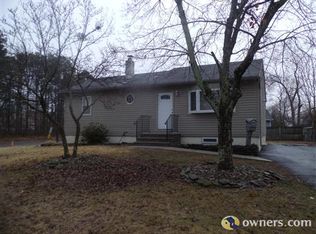 2 Nicholas Dr, Old Bridge, NJ 08857