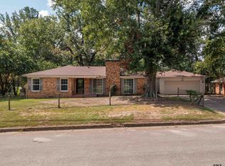 2419 Sampson Dr, Tyler, TX 75701