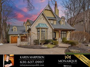 849 E Hillside Rd, Naperville, IL 60540