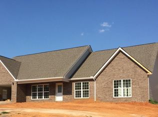 2213 Griffitts Mill Cir, Maryville, TN 37803