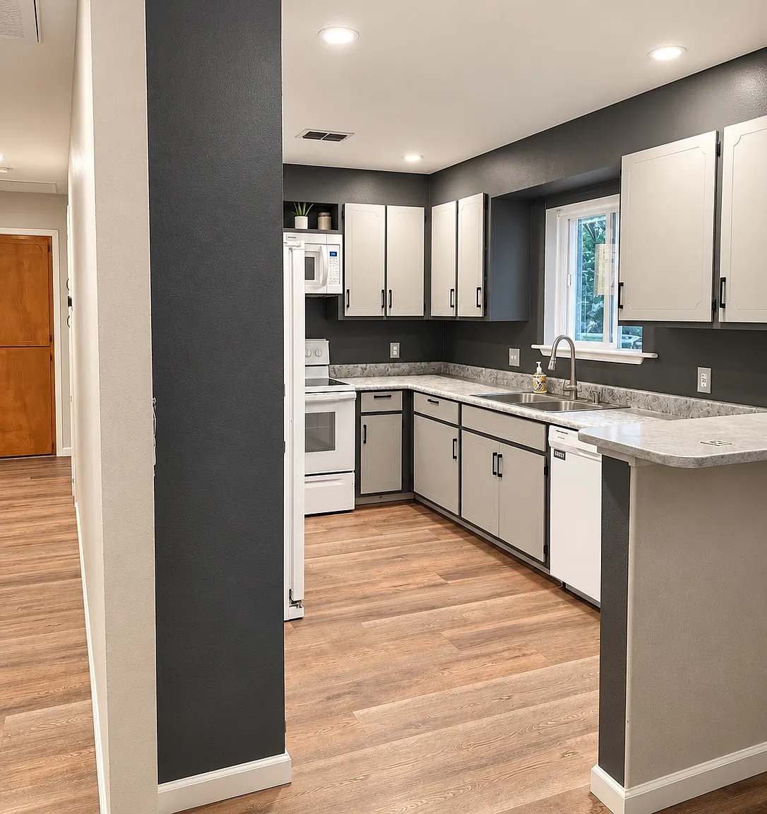 3 bed, 1250 sqft, $2,800 — Photo 4