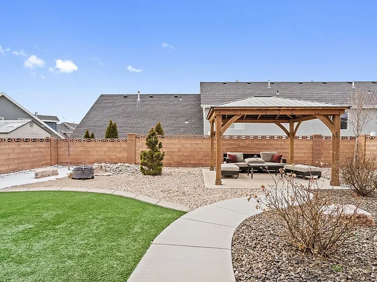 1590 S West Canyon Dr — Photo 27