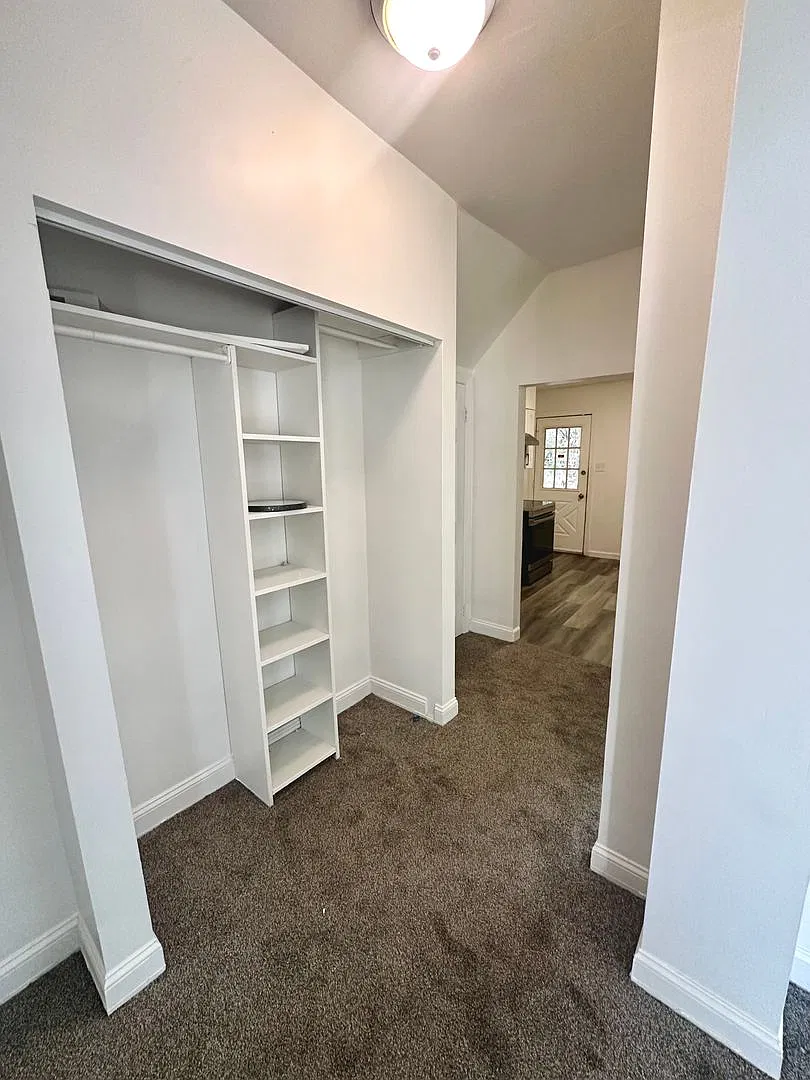 2343 South Braddock Avenue — Photo 4