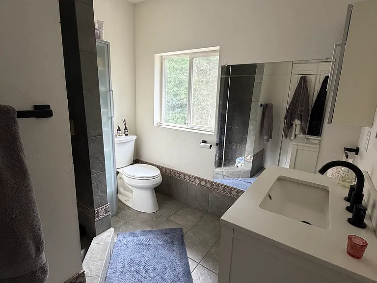 18349 Bear Creek Rd #1 — Photo 8