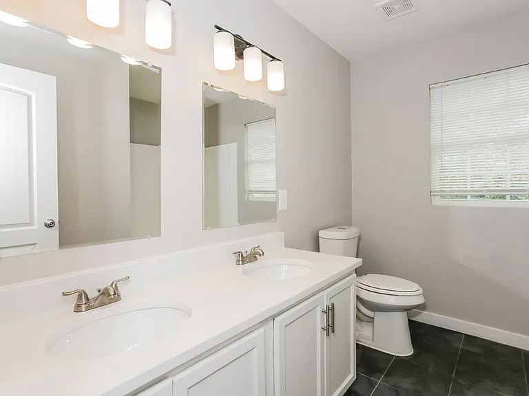 10500 Flagstaff Run — Photo 12