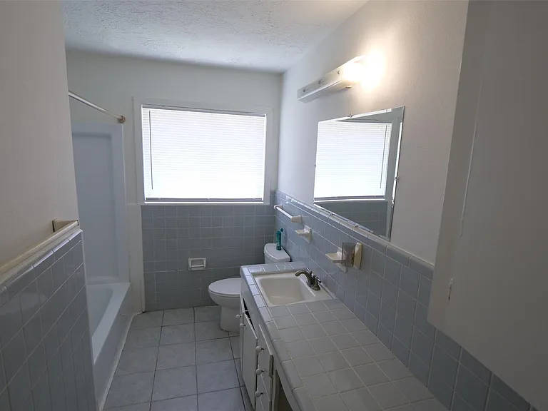 5231 Beechnut St — Photo 29