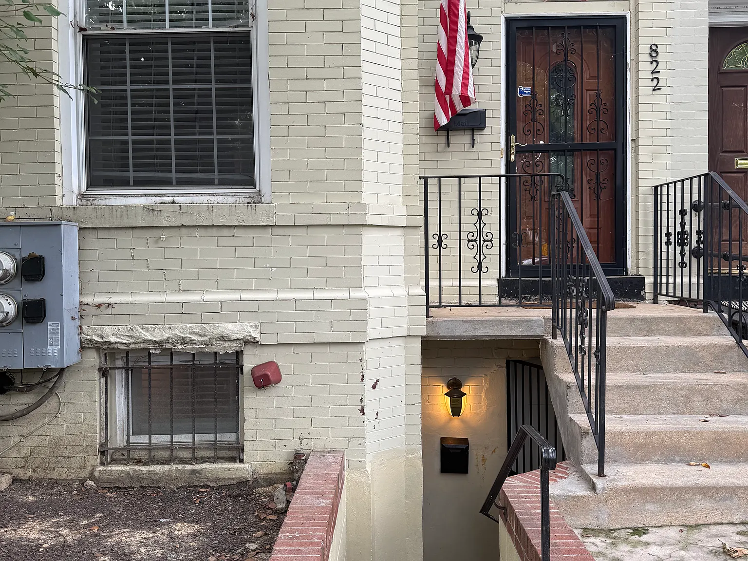 2 bed, 1200 sqft, $1,950 — Photo 1