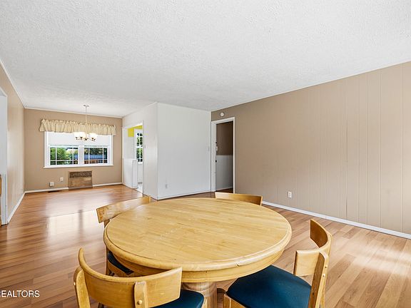 5th image of 3725 Lucinda Dr