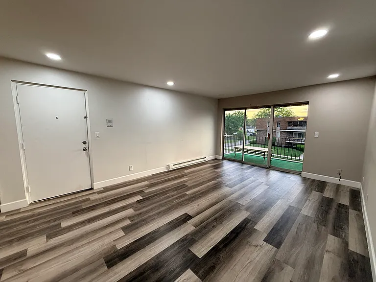 1636 Mars Hill Dr — Photo 4