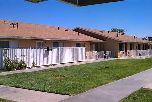 North Pointe — Photo 12